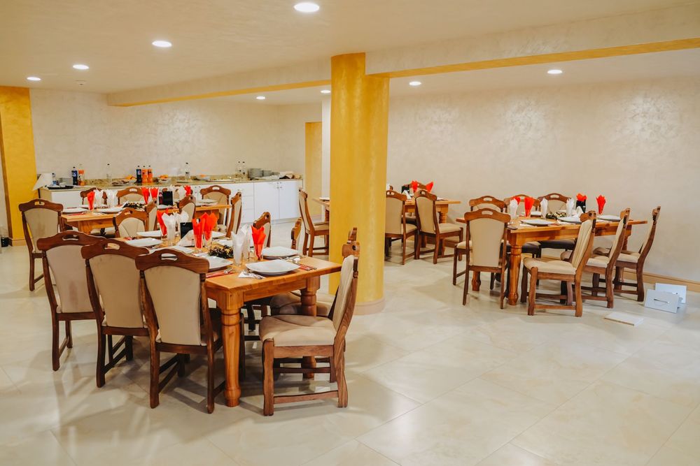 De vanzare Hotel Paradise Point 3 stele