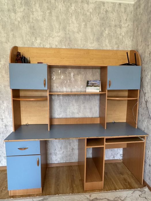 Продается шкаф в хорошем состоянии