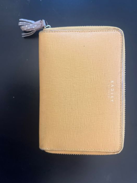 Жълто Портмоне Radley London