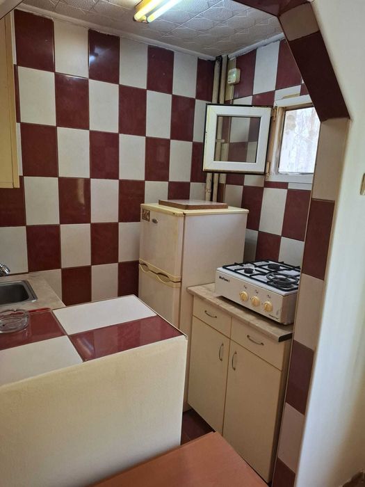 Proprietar metrou Lujerului - Dr. Taberei , vand garsoniera