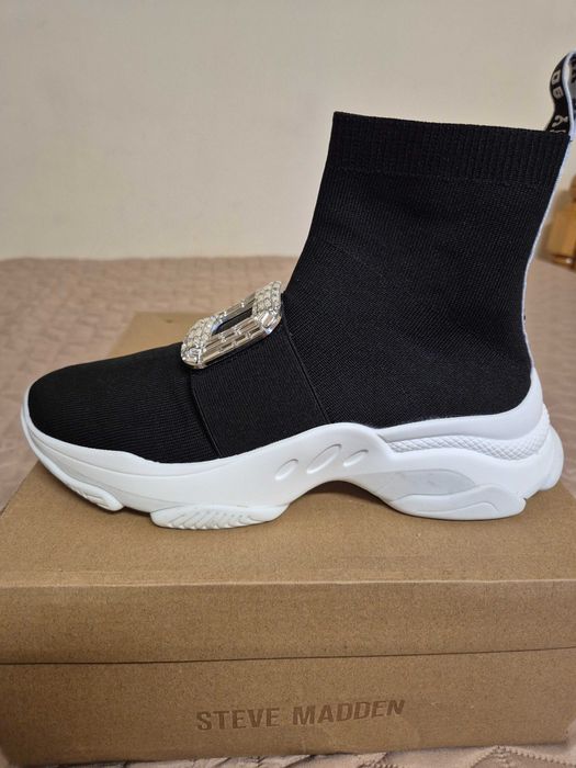 Спортно-елегантни обувки тип чорап "Steve Madden"
