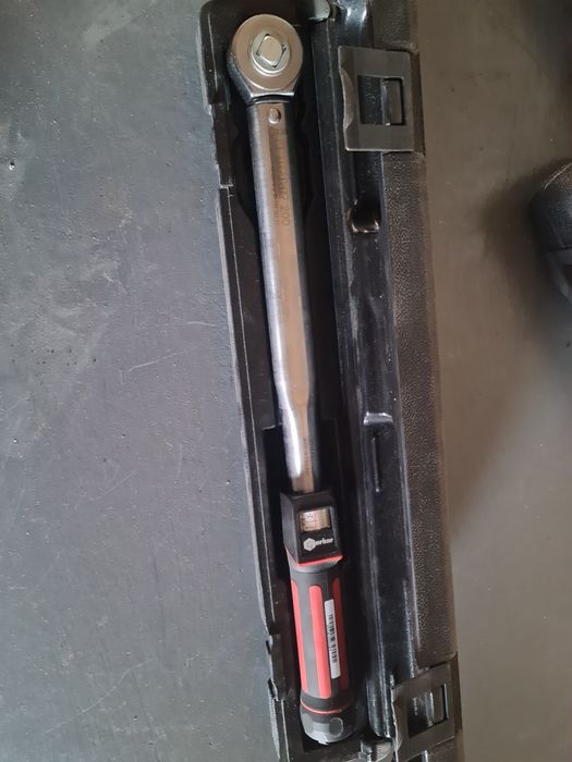 Динамометрический ключ