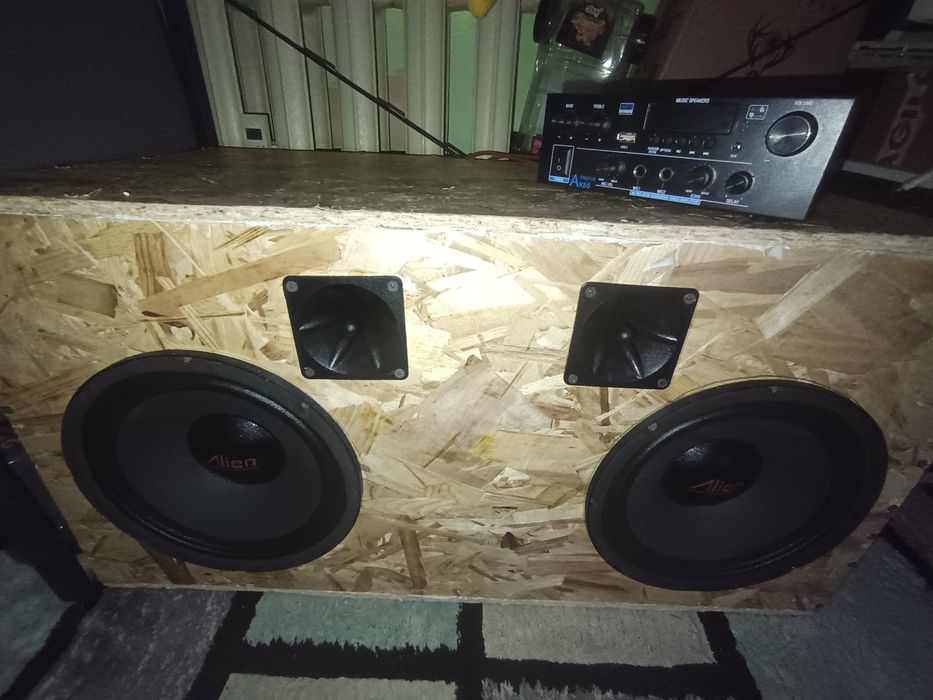 Vand subwoofer pentru bass