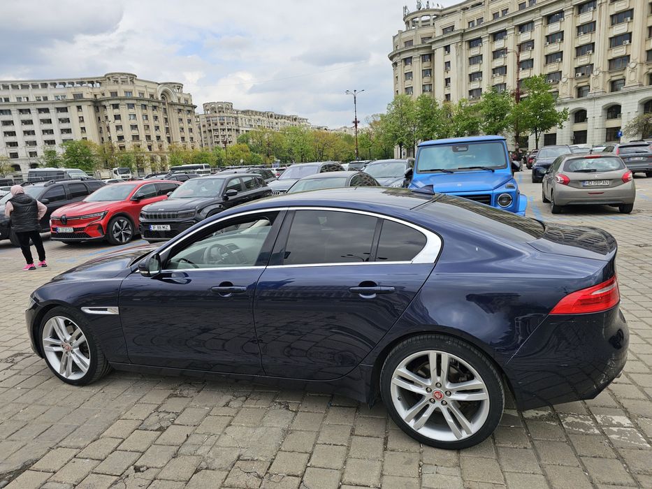 Vand Jaguar XE an2016