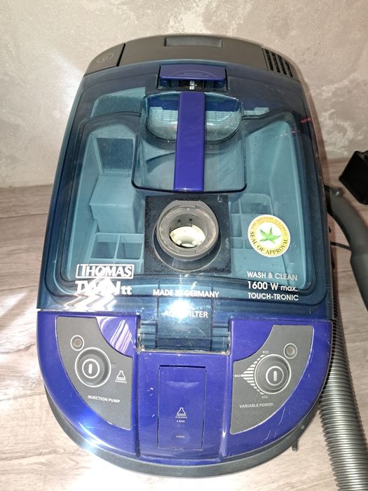 Продам моющий пылесос Thomas
