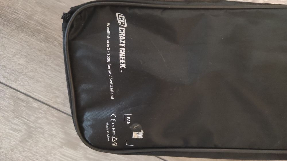 Наколенки и налакътници комплект Crazy Creek - Switzerland