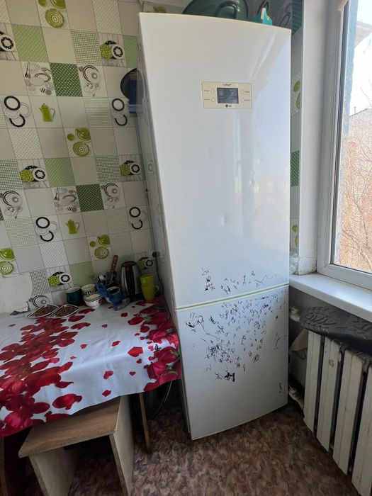 Продам холодильник