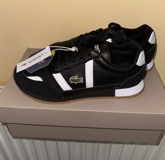 Adidași Lacoste damă – noi, cu etichetă, nepurtati