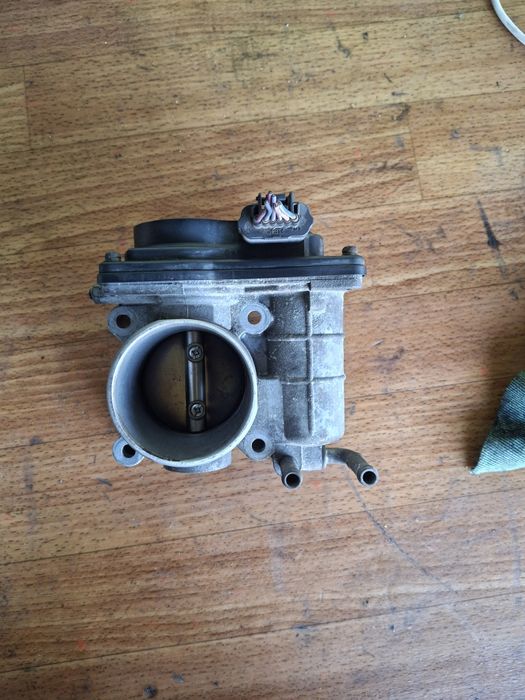 Дросел за Нисан Кашкай 1.6 j10