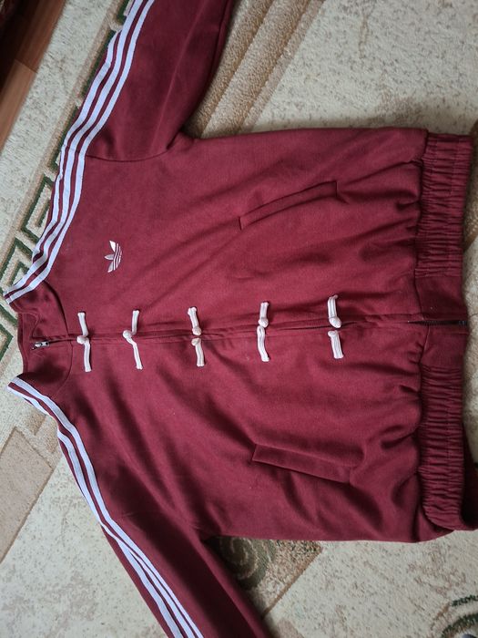 Зипка от бренде адидас