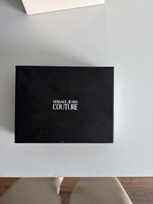 Картодържател Versace Jeans Couture – стилен дизайн