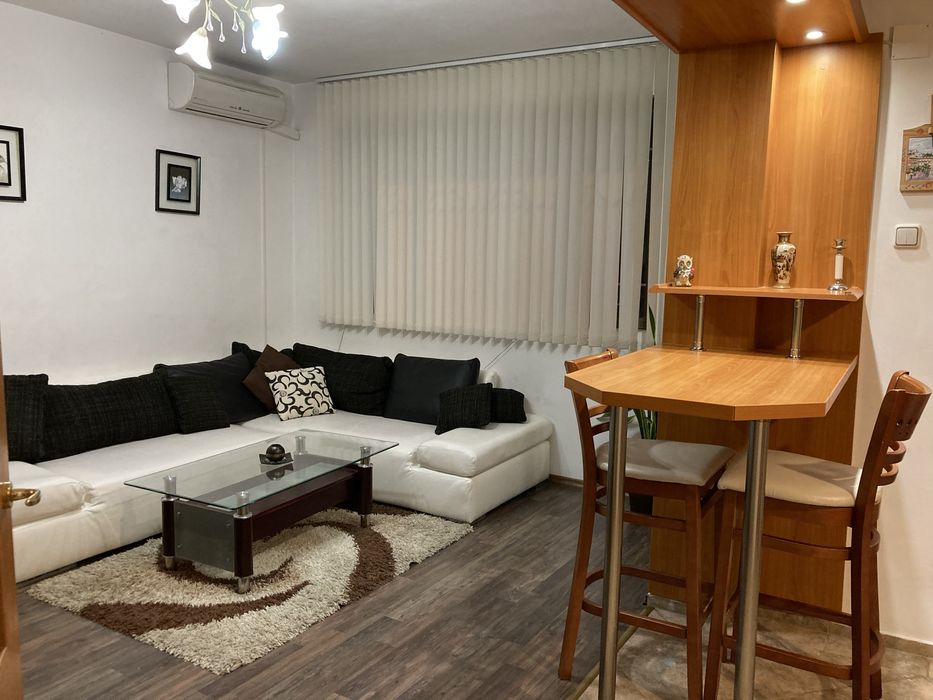 Дава се под наем Тристаен апартамент в Варна, Окръжна болница - 90 кв.м за 637.5 € - Снимка #2