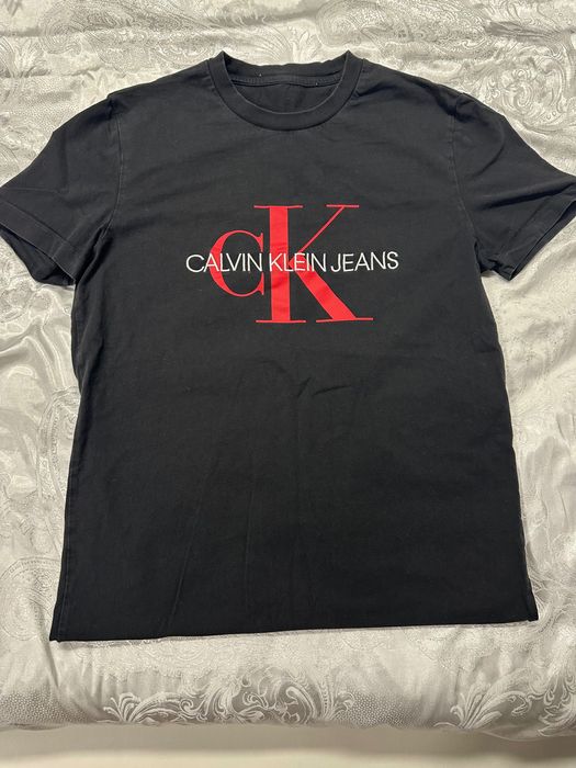 Мъжка тениска Calvin Klein, втора употреба.