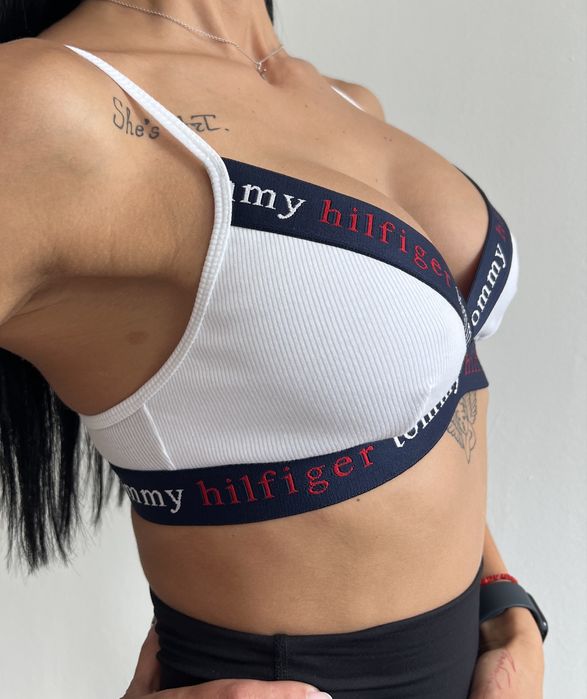 Бюстие Tommy Hilfiger TRIANGLE BRA /XS, S, M, L/