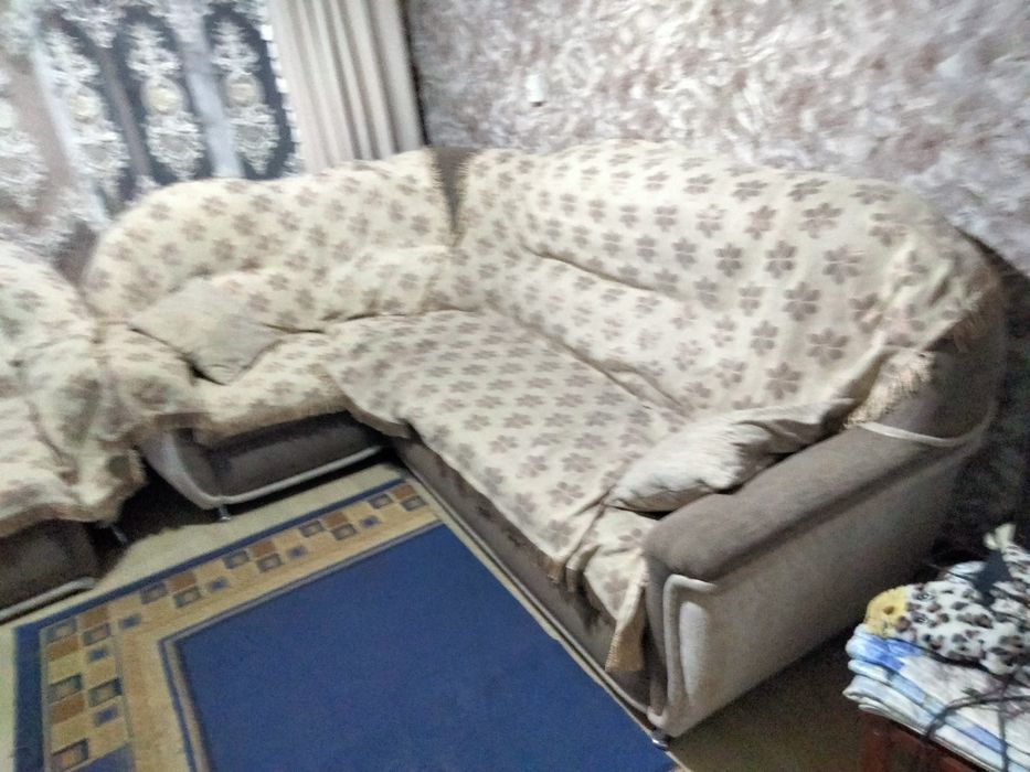 Продам угловой  мягкий уголок