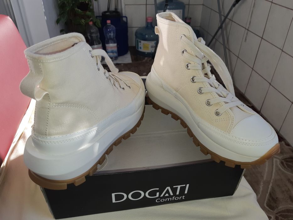 Bocanci calitate dame H&M nr38 Noi