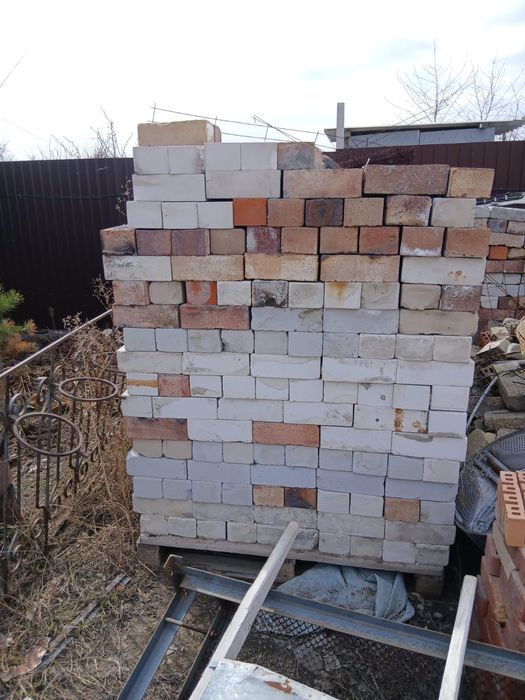 Продам кирпич б/у