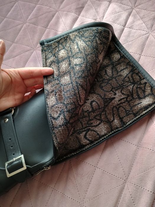 Черни гумени ботуши