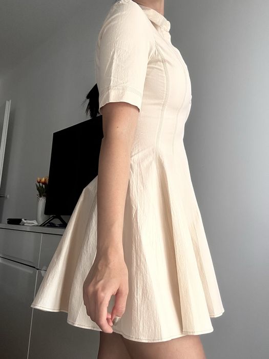 Rochie cu guler polo Zara