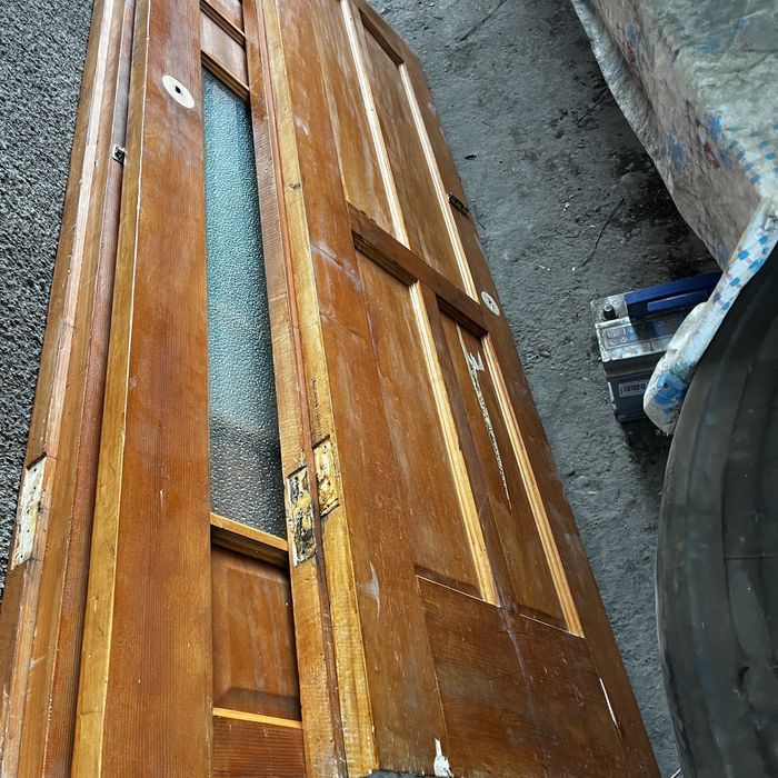 Есиктер  агаш Двери.   60 тык калды