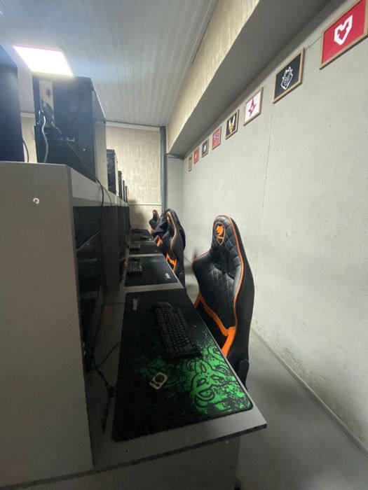 Продам компьютерный клуб