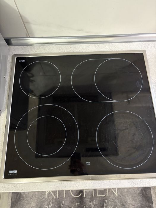 Фурна за вграждане със плот