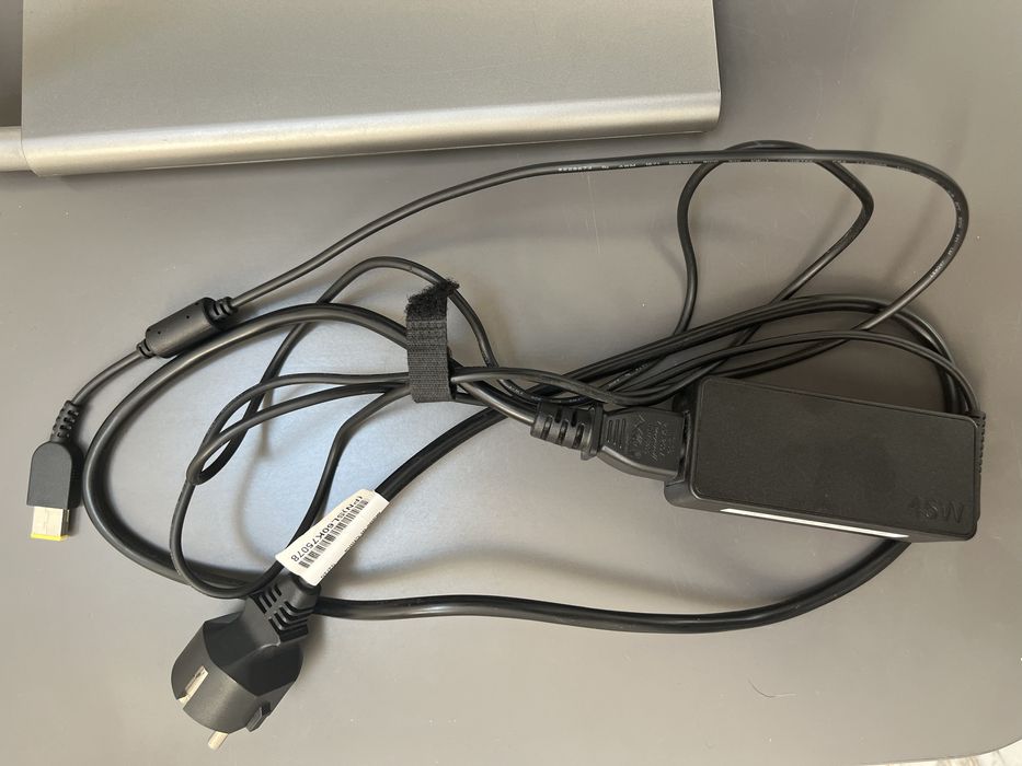 Монитор Lenovo Q24i 10