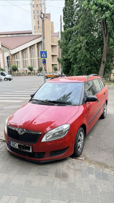SKODA Fabia 2011 — imagine 3