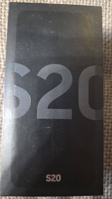 Продам телефон Samsung Galaxy S20