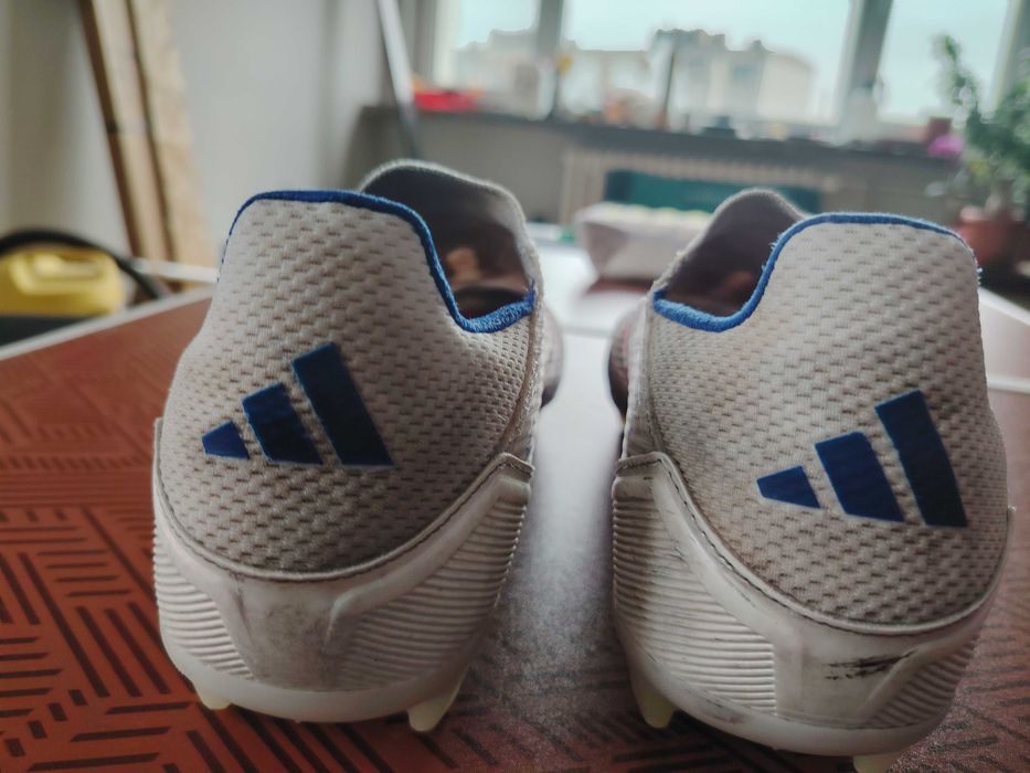 Бутонки за футбол