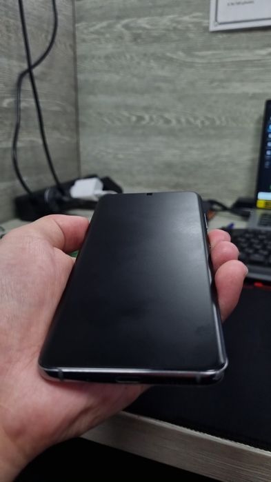 Samsung s 20 5G   12/ 128 talik  holati tiniq