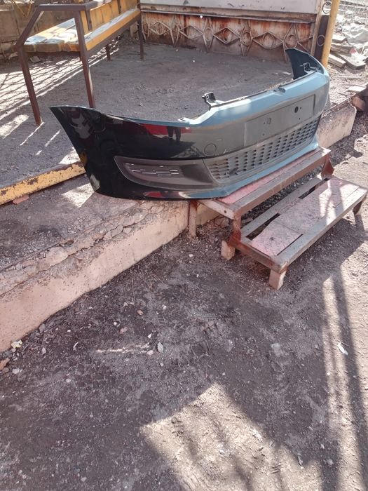 VW Polo бампер передний