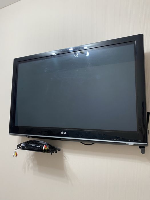 ТЕЛЕВИЗОР LG + отау в подарок