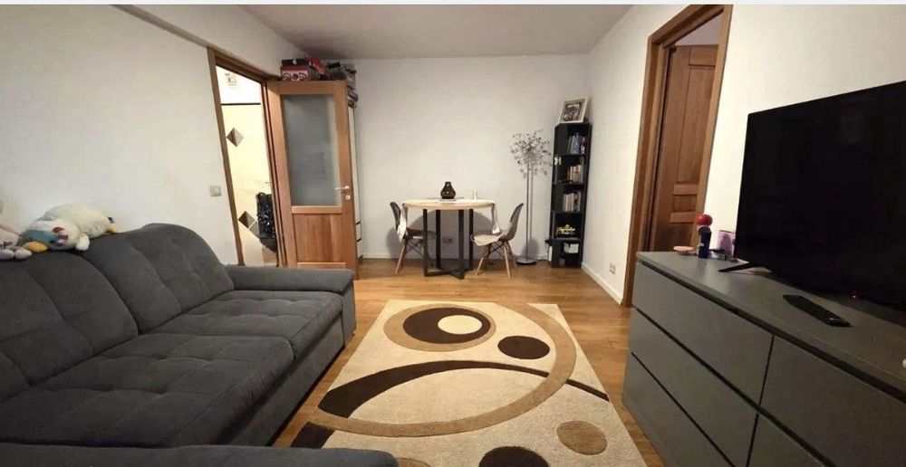 Vând apartament Piata Unirii(lângă Junimea) Direct proprietar