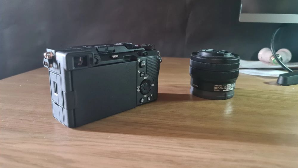 Sony a7c и объектив 28-60mm