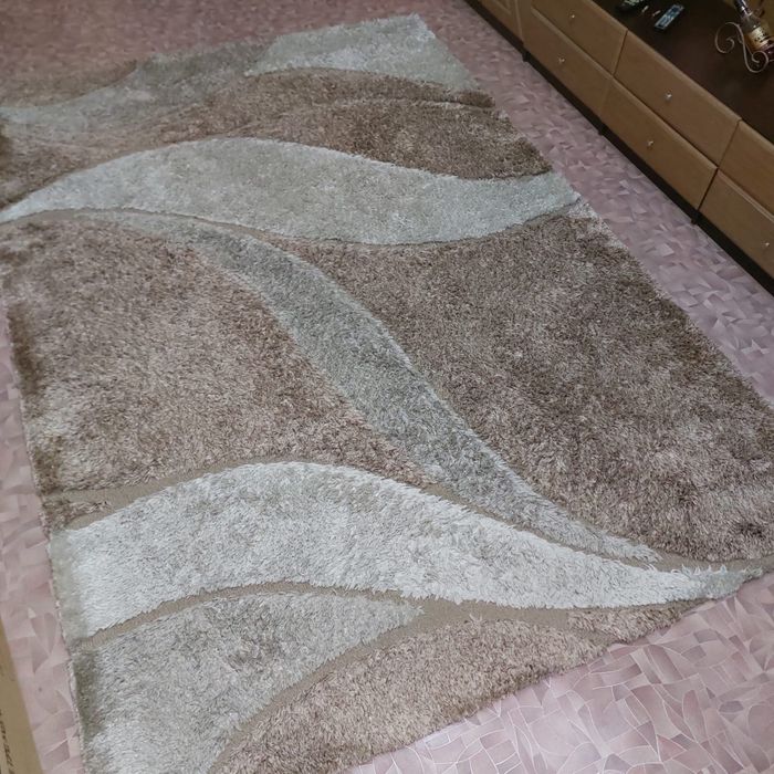 Продам ковер в отличном состоянии