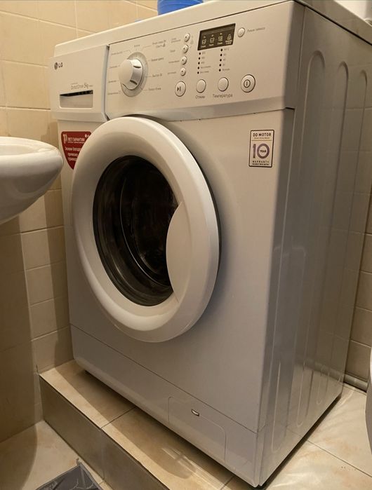 Продам стиральную машина lg 5 кг