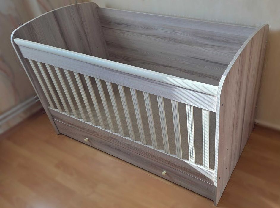 Детски Легла 70/140см (Трансформиращи) с Чекмеджета и Матраци