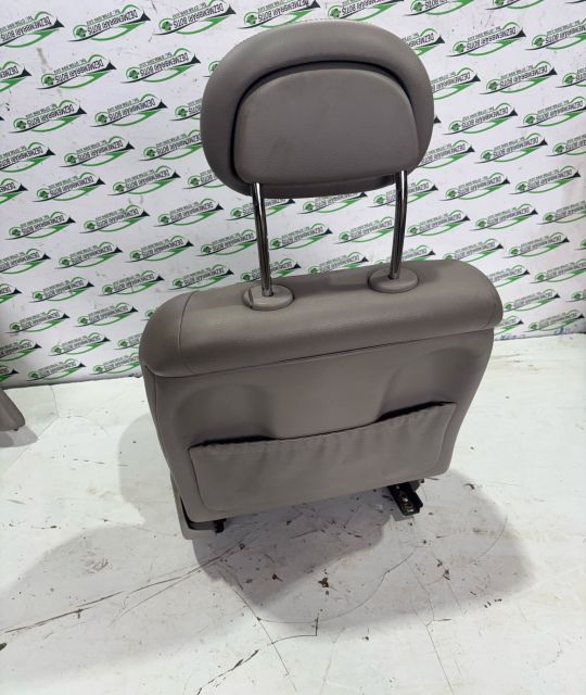 Scaun fata stanga dreapta bancheta cu spatar Mercedes-Benz E-Class W2