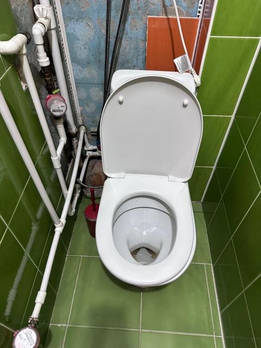 Продам ванну, унитаз и раковину
