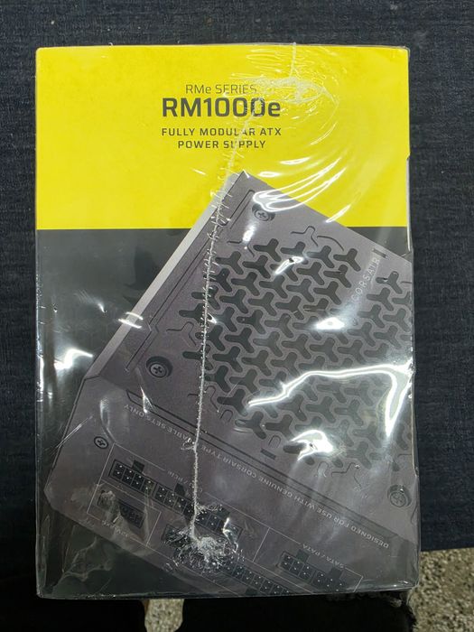 Corsair RM1000e 80+ Gold захранване за компютър чисто ново