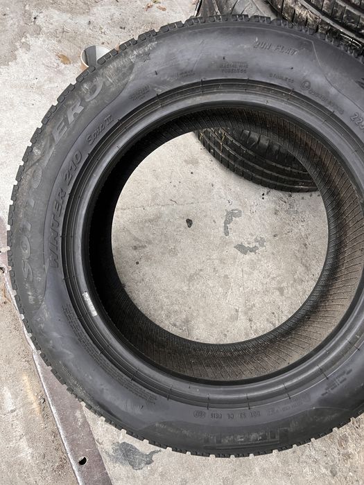 2 anvelope iarna 225/60/17 , Pirelli , RunFlat !