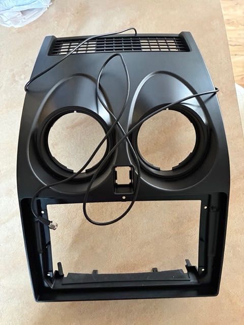 Vand Navigatie auto Android 9 inch Junsun XZ896A pentru Nissan Qashqai cu camera mansalier inclusa.