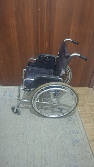 Инвалидная коляска