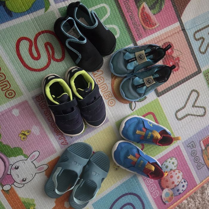 Маратонки Nike, Puma и сандали Декатлон 26