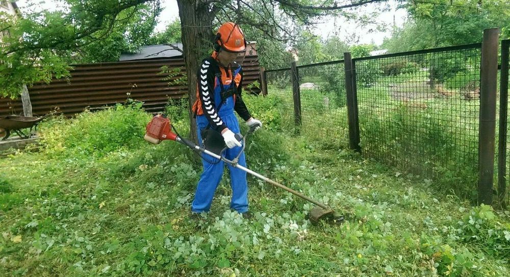 Косим траву Уборку территории