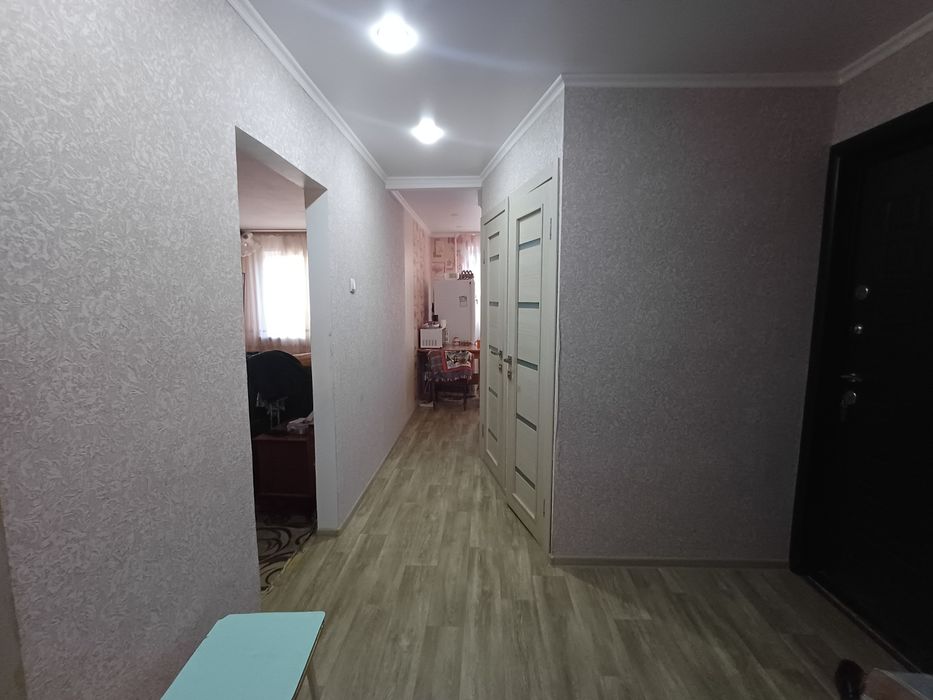 СОКОЛ 3Х  комнатная квартира.