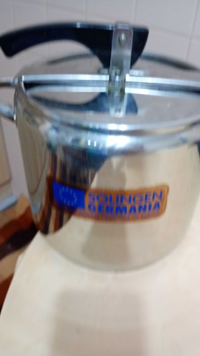 Тенджера под налягане "Солинген"