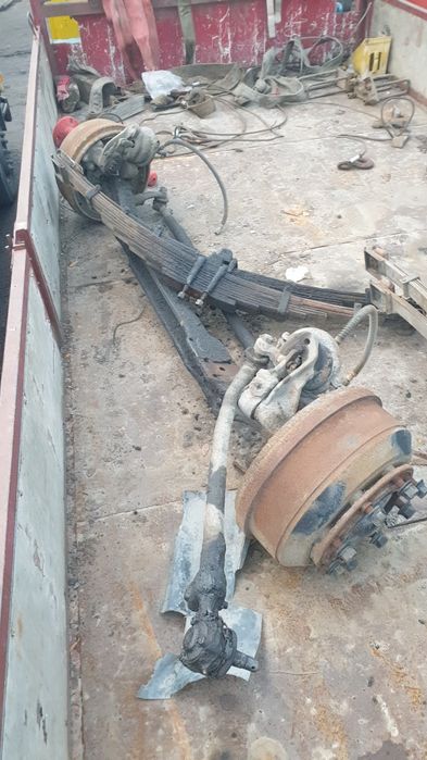 Мост передний, балка Паз ,Зил в хорошем состоянии..