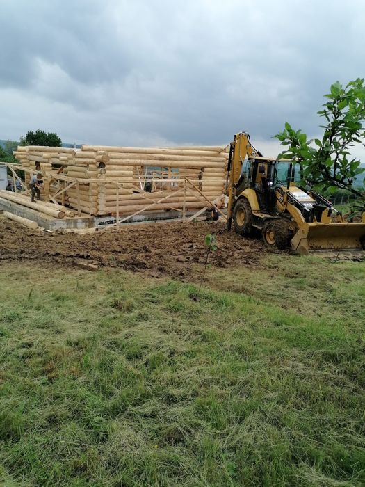 Buldoexcavator de inchiriat **In Iasi si localitatile limitrofe**